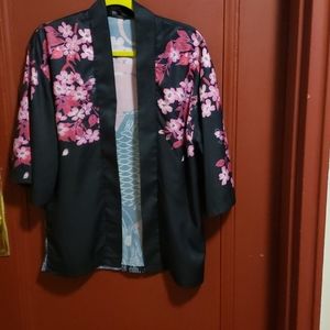 KIVENST MEN'S FLORAL PANCHO SZ LARGE